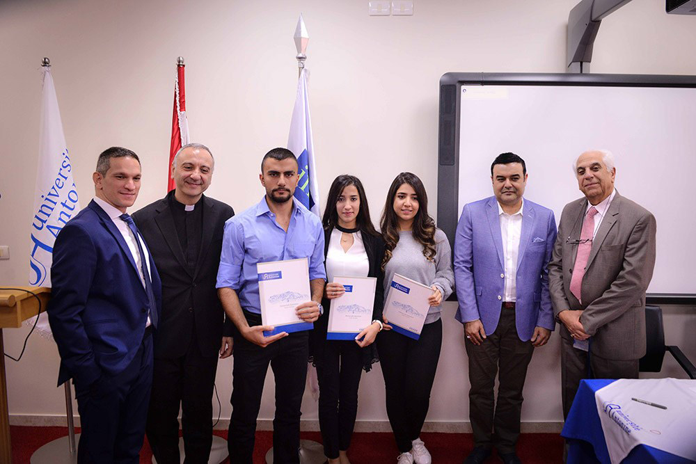 /Gallery/EnglishWebsite/News/AMemorandumofUnderstandingBetweentheIMAandAntonineUniversity/the-signing-of-mou-between-ua-and-ima-lebanon-chapter-5.jpg