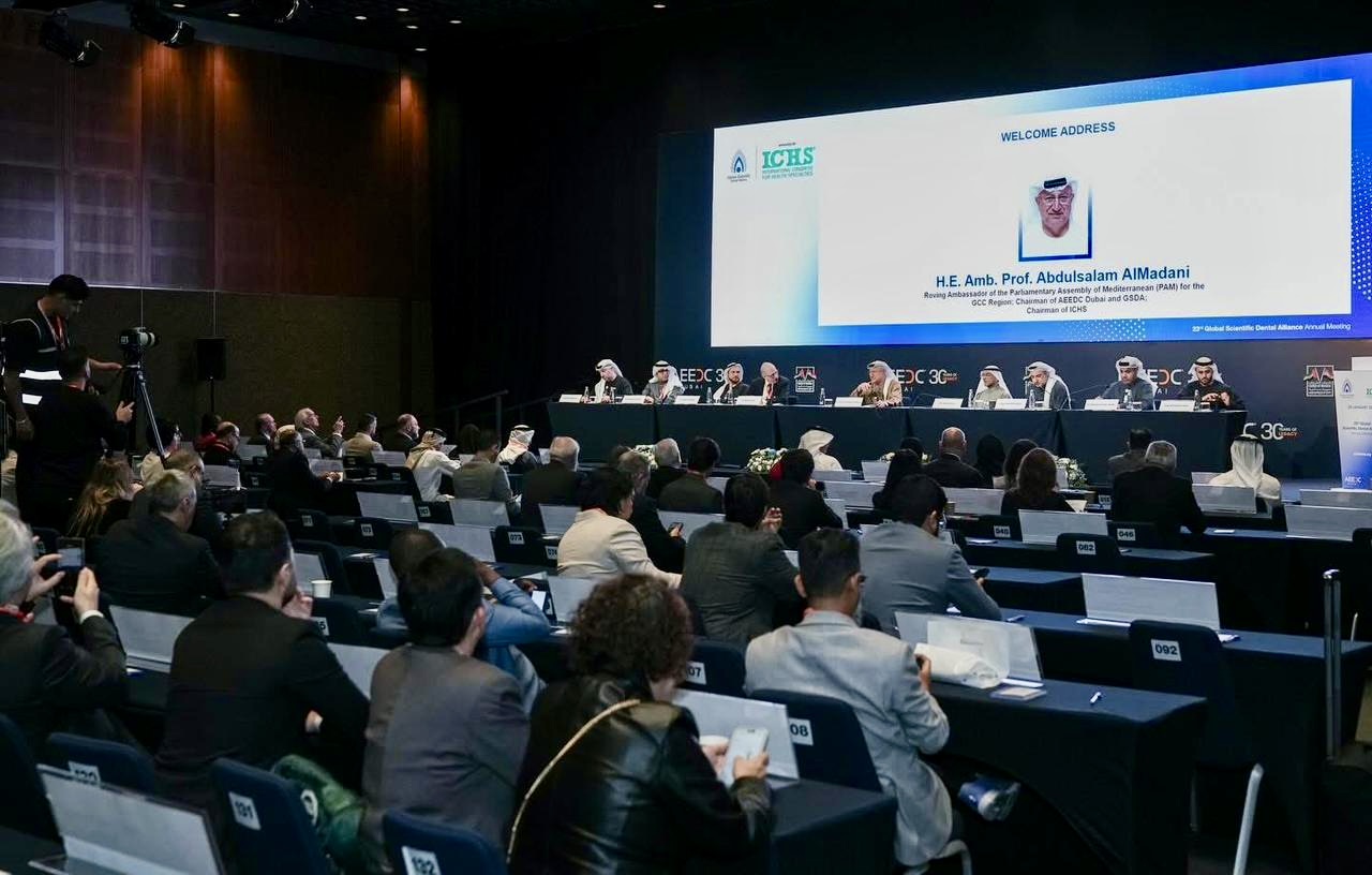 /Gallery/EnglishWebsite/News/DepartmentofDentalLaboratoryTechnologyParticipatesinGSDAAnnualMeetinginDubai/2.jpg