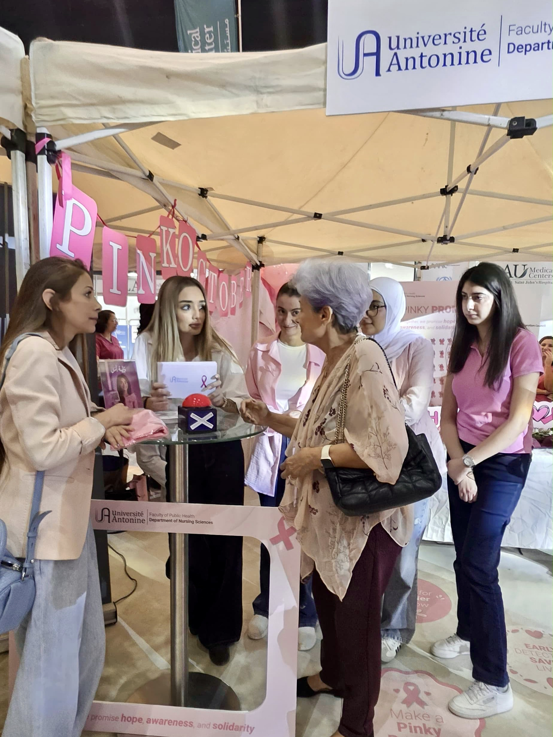 /Gallery/EnglishWebsite/News/dnspinkypromise26/dns-pinky-promise-6.jpg