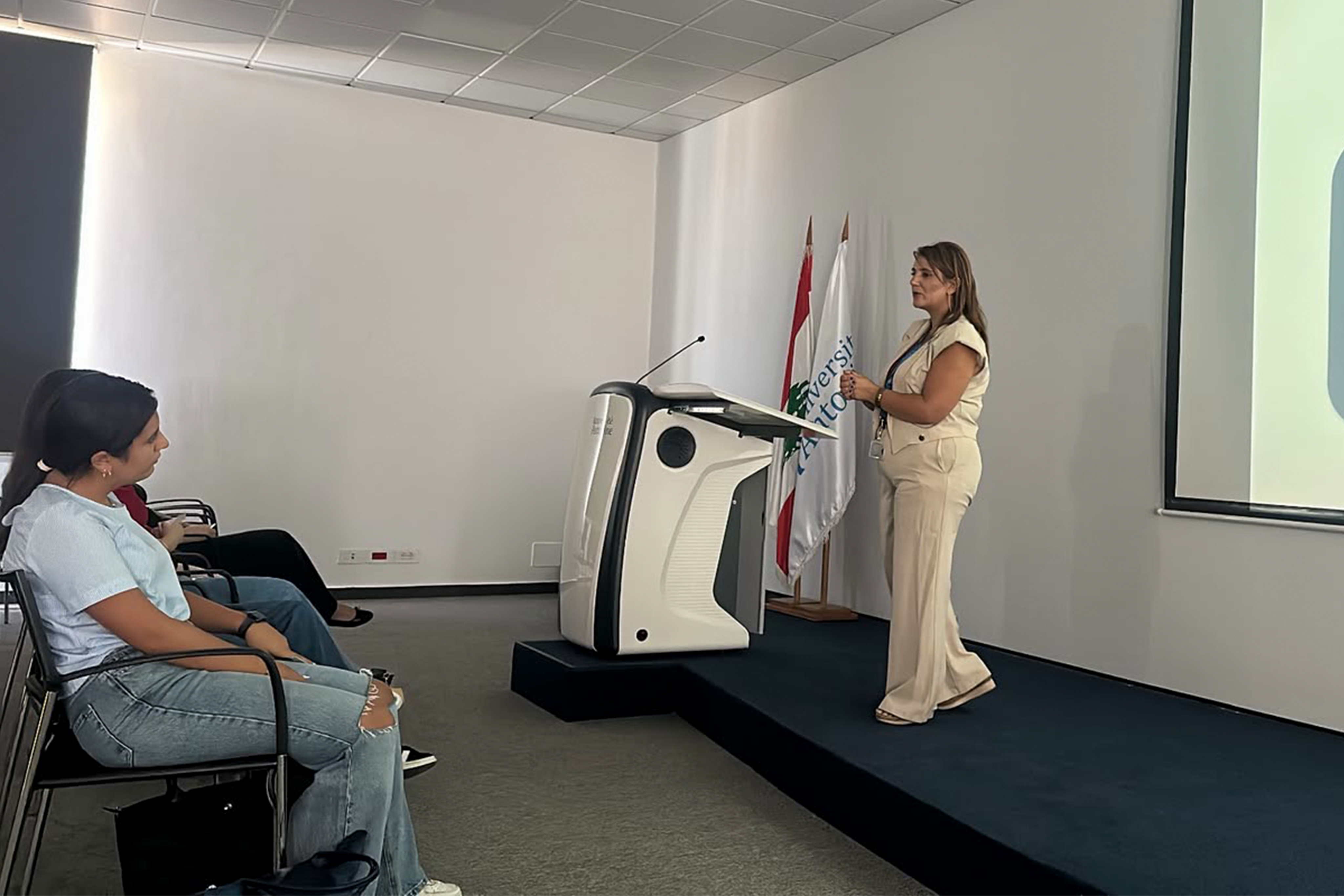 /Gallery/EnglishWebsite/News/ua-welcome-week/ua-welcome-week-108-me.JPG