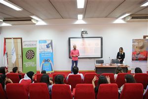 /Gallery/Events/AzadeaRecruitmentDay/MICH0053.JPG