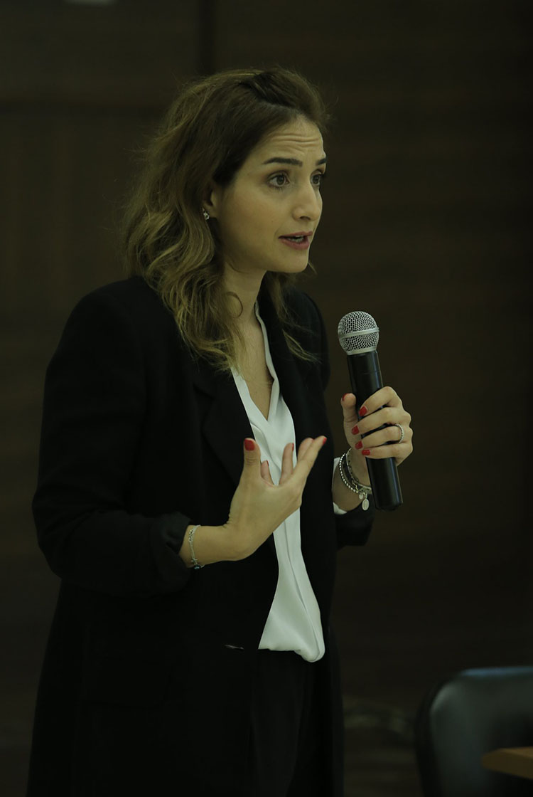 /Gallery/mainwebsitephotos/eventtest/TrainingsessiononEmotionalIntelligenceorganizedbytheCenterforCareerDevelopmentandtheCenterofContinuingEducation/2.jpg