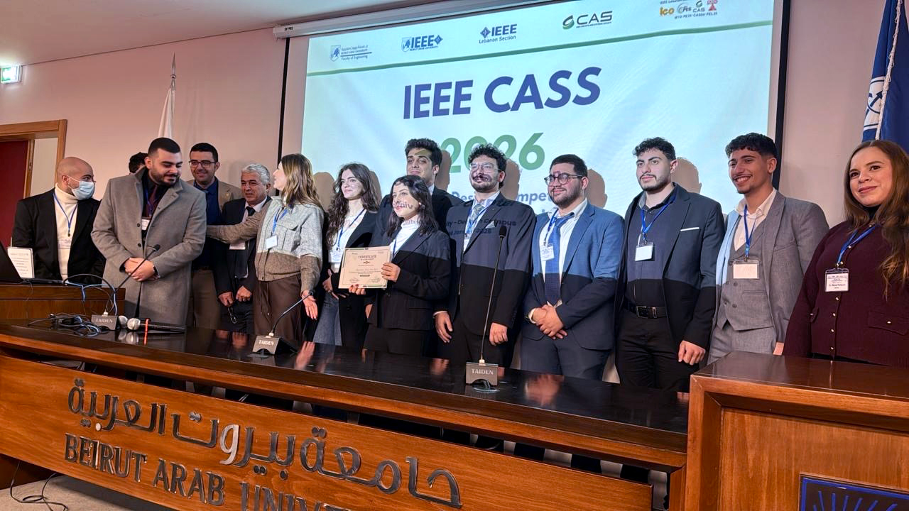 Des étudiants en ingénierie de l’UA remportent la première place à la ...